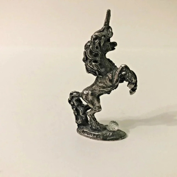 Vintage Unicorn  Figurine Crystal Ball Pewter Sculpture 2.5 Inch Tall - Picture 8 of 9